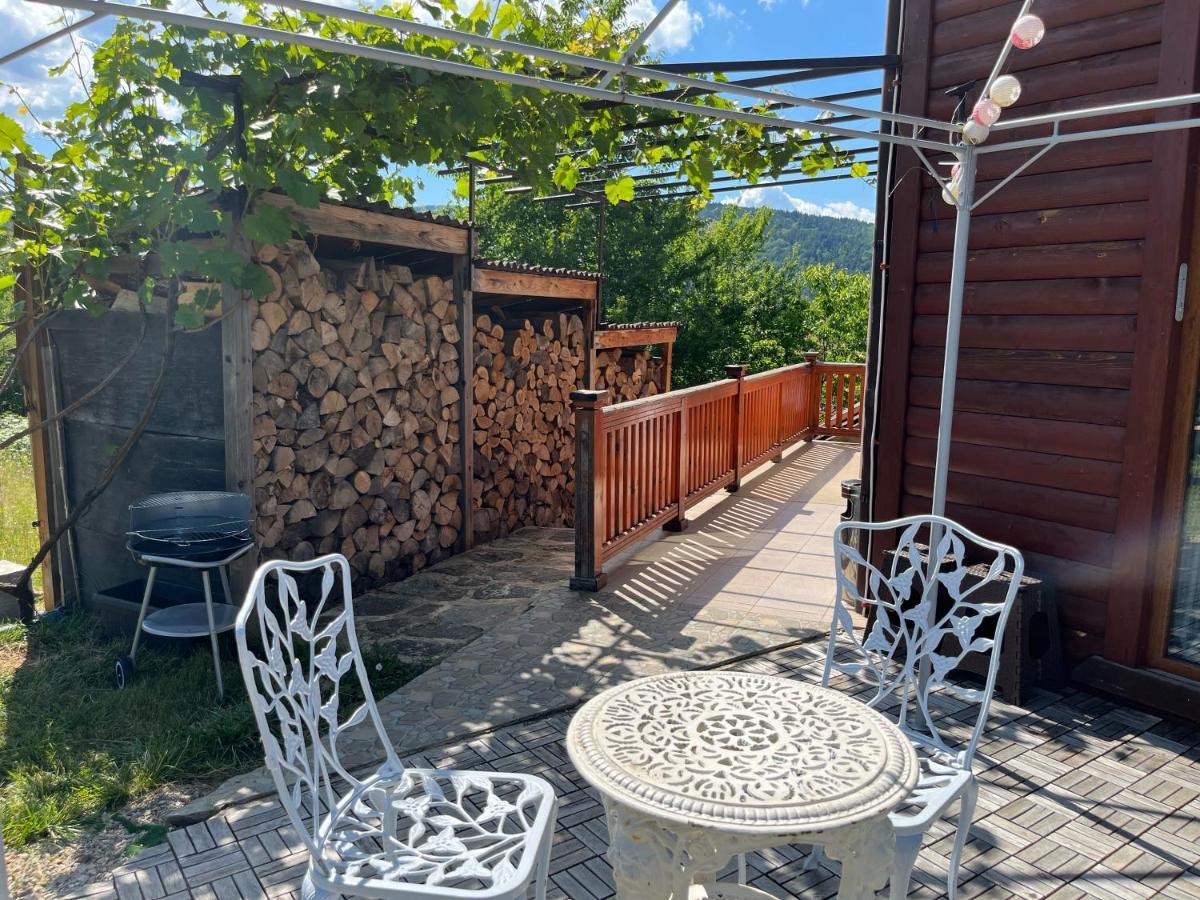 הוילה Large Luxury Chalet In Raduil, Nr Borovets - Hot Tub, Views, Wi-Fi מראה חיצוני תמונה